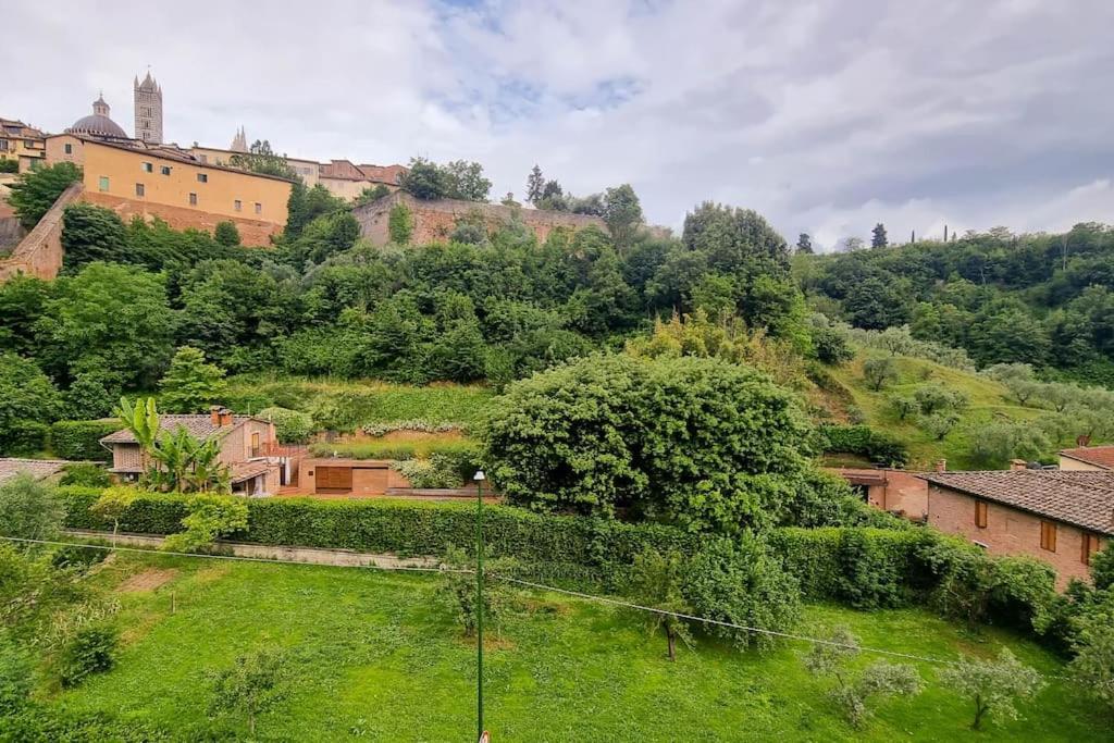 Casa Duccio Alle Mura Della Citta Siena Exterior photo